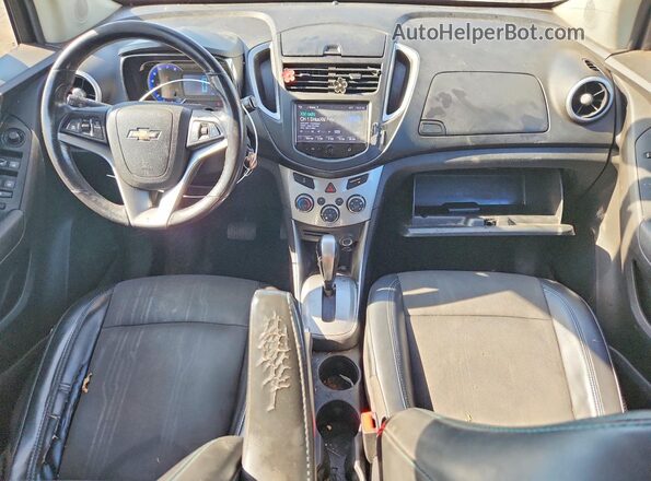 3GNCJLSB1GL203025 2016 CHEVROLET TRAX Purple Dashboard view