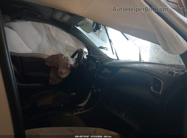 3GNCJLSB1JL260543 2018 CHEVROLET TRAX White Vista interior delantera