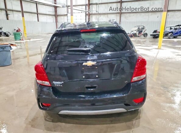 3GNCJLSB1JL384263 2018 CHEVROLET TRAX Черный Вид сзади