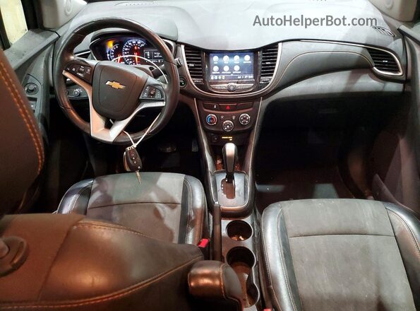 3GNCJLSB1JL384263 2018 CHEVROLET TRAX Черный Вид панели приборов