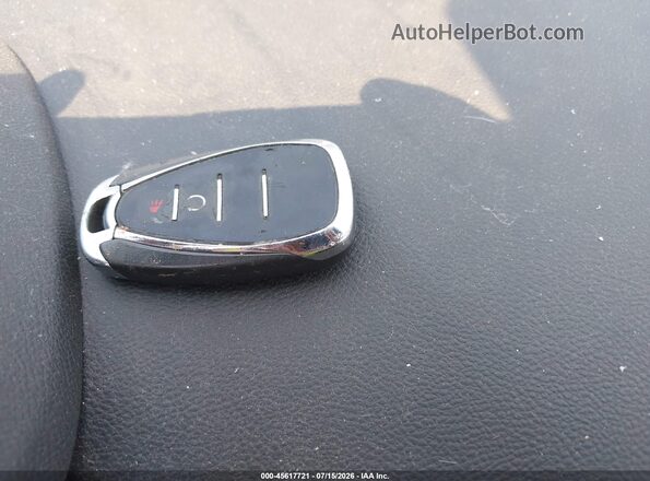 3GNCJLSB1KL286528 2019 CHEVROLET TRAX Серый Вид панели приборов