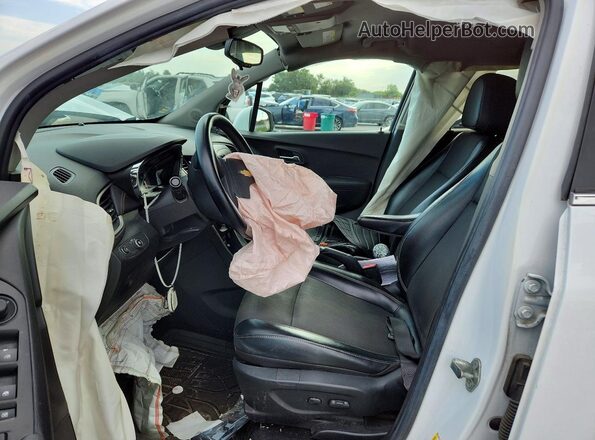 3GNCJLSB2JL184444 2018 CHEVROLET TRAX White Vista interior delantera