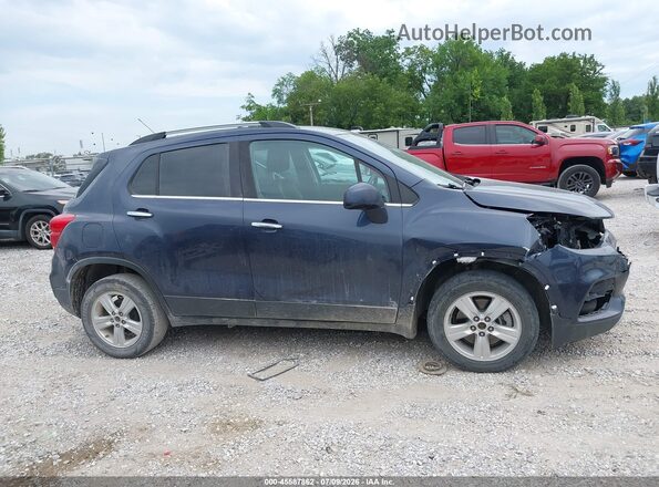 3GNCJLSB2KL217640 2019 CHEVROLET TRAX Blue Rear interior view