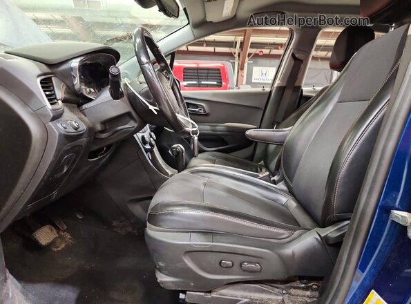 3GNCJLSB2KL348731 2019 CHEVROLET TRAX Blue Vista interior delantera