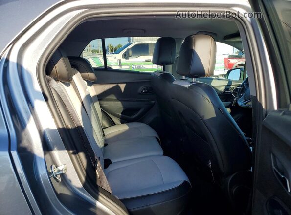 3GNCJLSB2LL296115 2020 CHEVROLET TRAX Gray Rear interior view