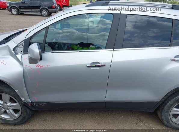 3GNCJLSB3JL181715 2018 CHEVROLET TRAX Silver სალონის 360-გრადუსიანი ხედი