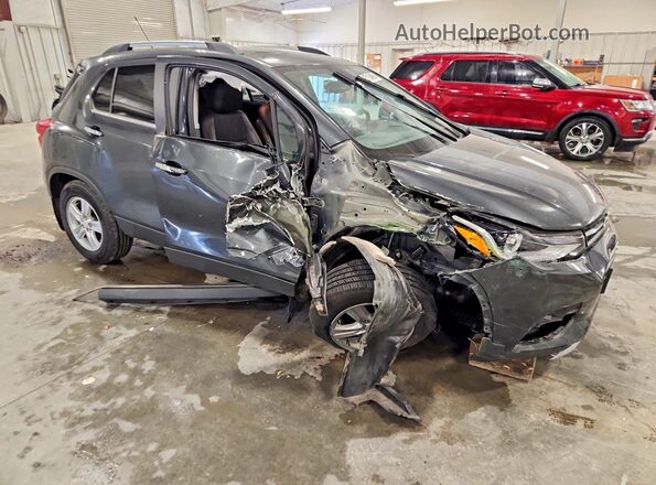 3GNCJLSB3JL391845 2018 CHEVROLET TRAX Серый Передняя правая четверть