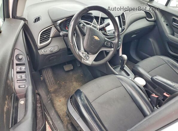 3GNCJLSB4HL267951 2017 CHEVROLET TRAX White Dashboard view