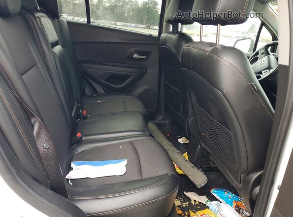 3GNCJLSB4HL267951 2017 CHEVROLET TRAX White Rear interior view