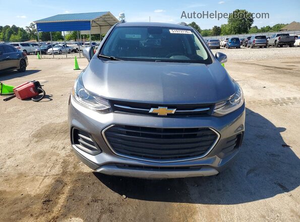 3GNCJLSB4LL267599 2020 CHEVROLET TRAX Gray Front view