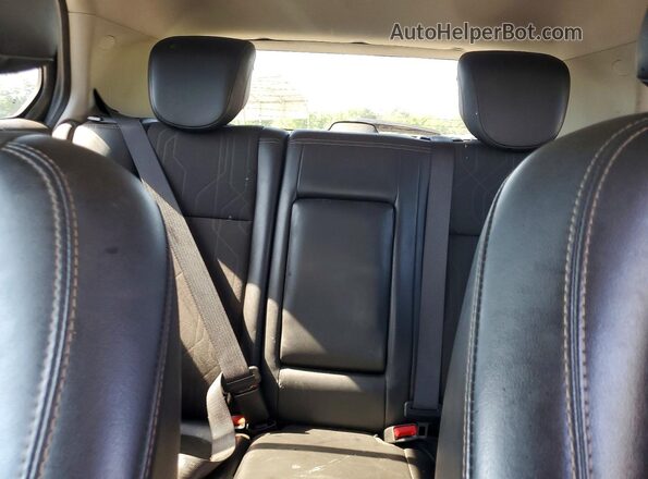 3GNCJLSB4LL267599 2020 CHEVROLET TRAX Gray Rear seats view