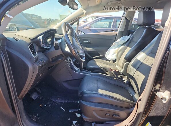 3GNCJLSB5HL287738 2017 CHEVROLET TRAX Black Front interior view