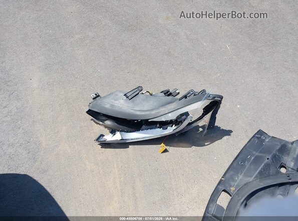 3GNCJLSB5JL279113 2018 CHEVROLET TRAX Black ხელსაწყოთა პანელის ხედი
