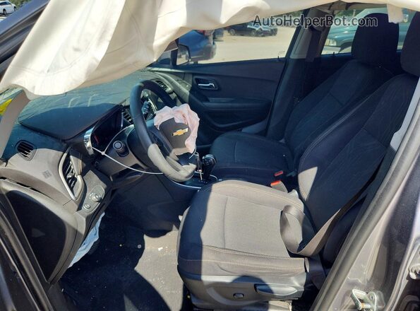 3GNCJLSB5LL174560 2020 CHEVROLET TRAX Silver წინა სალონის ხედი