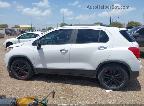 3GNCJLSB6KL243559 2019 CHEVROLET TRAX White Widok wnętrza 360 stopni