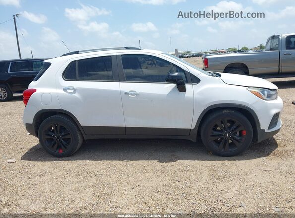 3GNCJLSB6KL243559 2019 CHEVROLET TRAX White Widok wnętrza z tyłu