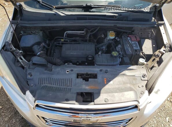 3GNCJLSB7GL184464 2016 CHEVROLET TRAX Серебряный Вид задней части салона