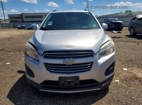 3GNCJLSB7GL184464 2016 CHEVROLET TRAX Серебряный Вид спереди