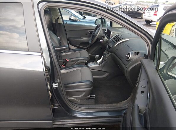 3GNCJLSB8GL244607 2016 CHEVROLET TRAX Серый Вид салона спереди