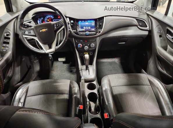 3GNCJLSB8LL146817 2020 CHEVROLET TRAX White Vista del salpicadero
