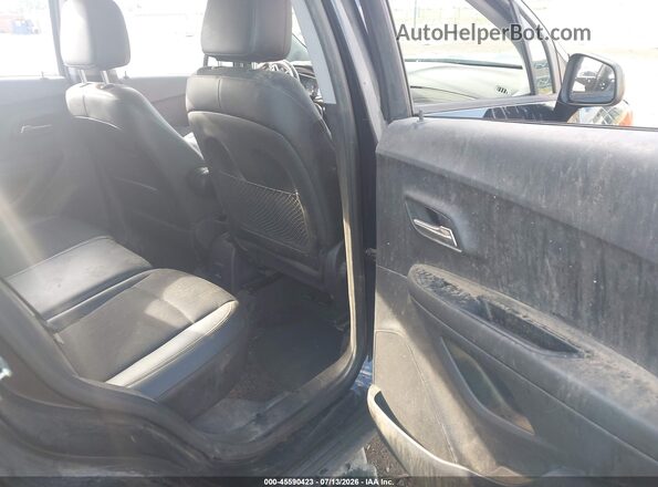 3GNCJLSB8LL216087 2020 CHEVROLET TRAX Black Widok tylnych siedzeń