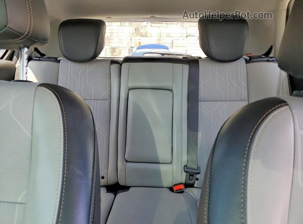 3GNCJLSB8LL233844 2020 CHEVROLET TRAX Blue უკანა სავარძლების ხედი
