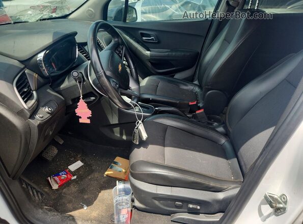 3GNCJLSB9JL167947 2018 CHEVROLET TRAX White Vista interior delantera