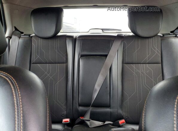 3GNCJLSB9LL130898 2020 CHEVROLET TRAX Black Rear seats view