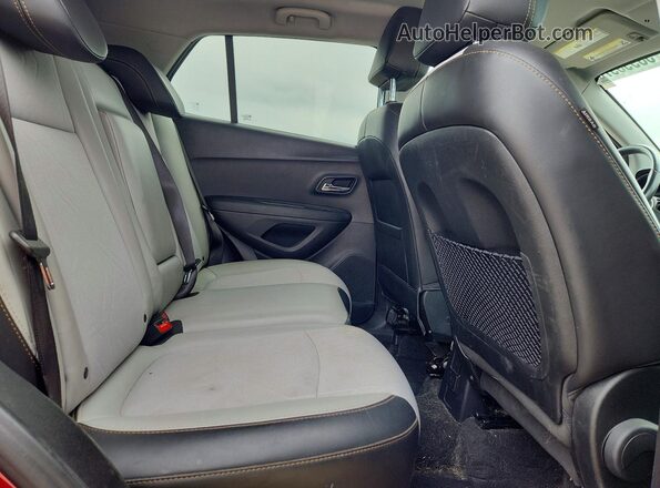 3GNCJLSB9LL157342 2020 CHEVROLET TRAX Red უკანა სალონის ხედი