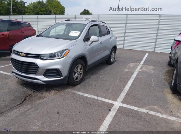 3GNCJLSBXHL274483 2017 CHEVROLET TRAX Silver Przód lewy