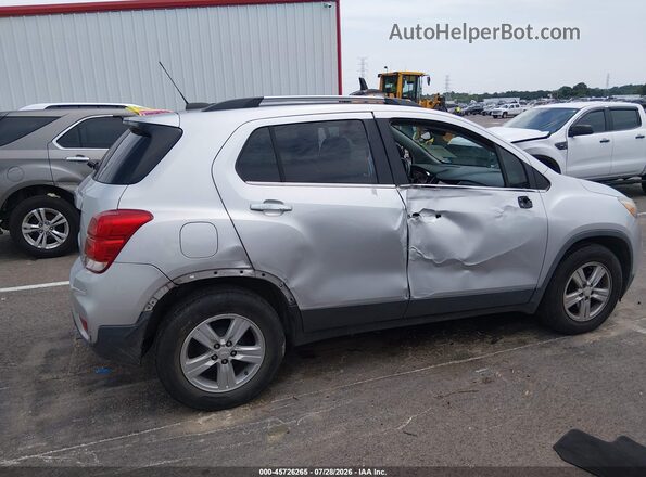 3GNCJLSBXHL274483 2017 CHEVROLET TRAX Silver Widok z przodu