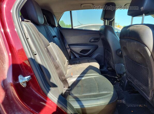 3GNCJMSB8GL170109 2016 CHEVROLET TRAX Бордовый Вид задней части салона