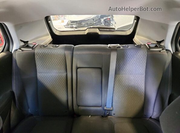 3GNCJNSB0LL330824 2020 CHEVROLET TRAX White Вид задніх сидінь