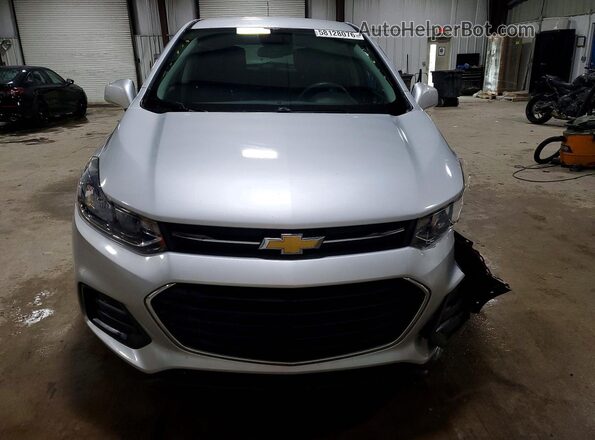 3GNCJNSB2KL325185 2019 CHEVROLET TRAX Silver Դիմացի տեսք