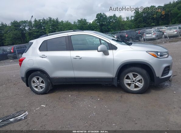 3GNCJPSB1JL308632 2018 CHEVROLET TRAX Silver Вид задньої частини салону