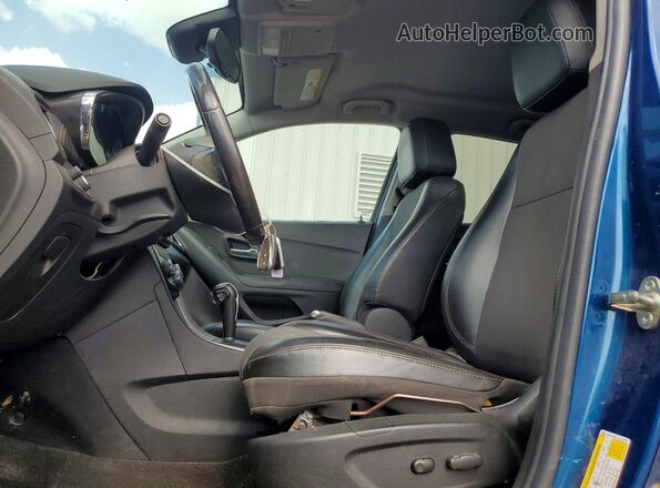 3GNCJPSB1LL153373 2020 CHEVROLET TRAX Blue Vista interior delantera