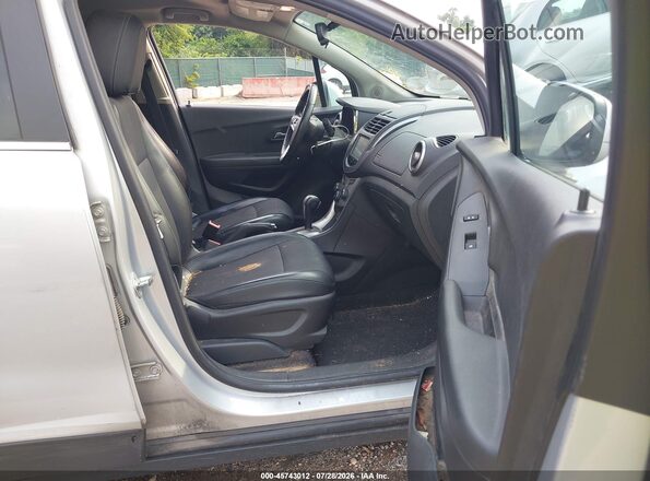 3GNCJPSB2GL271664 2016 CHEVROLET TRAX Silver წინა სალონის ხედი