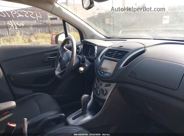 3GNCJPSB3GL127461 2016 CHEVROLET TRAX Gray Front interior view