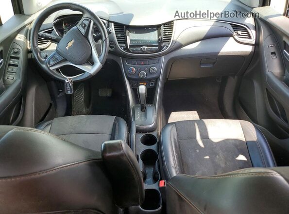 3GNCJPSB3HL202502 2017 CHEVROLET TRAX Blue Dashboard view