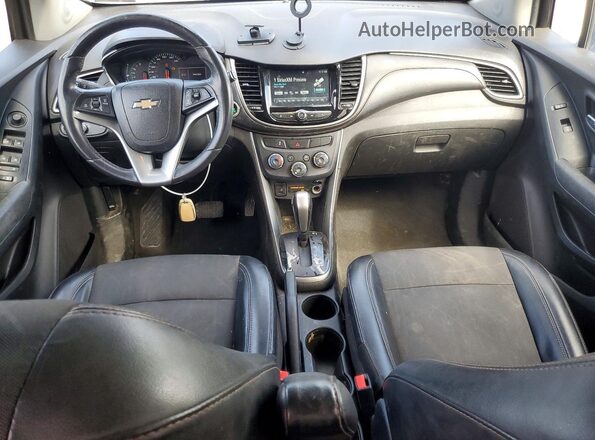 3GNCJPSB4HL162270 2017 CHEVROLET TRAX Blue Вид панелі приладів