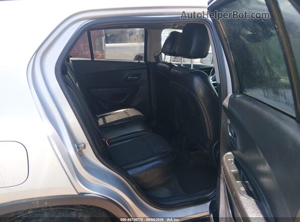 3GNCJPSB4KL284991 2019 CHEVROLET TRAX Silver Vista de la etiqueta del VIN