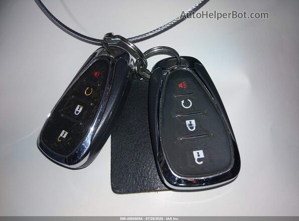 3GNCJPSB5LL171102 2020 CHEVROLET TRAX Red Widok deski rozdzielczej