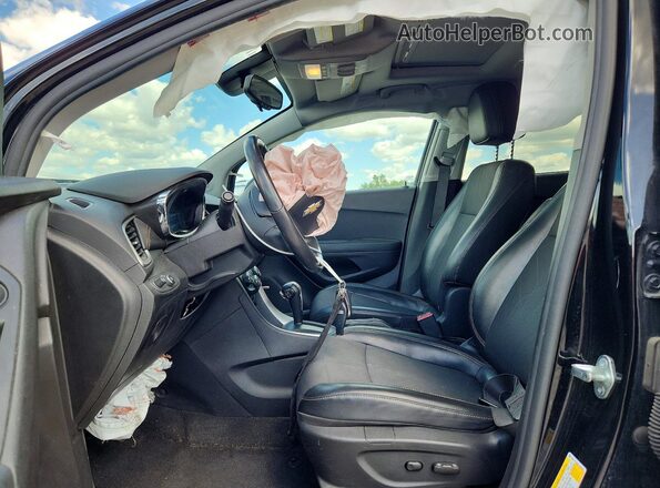 3GNCJPSB5LL206852 2020 CHEVROLET TRAX Черный Вид салона спереди