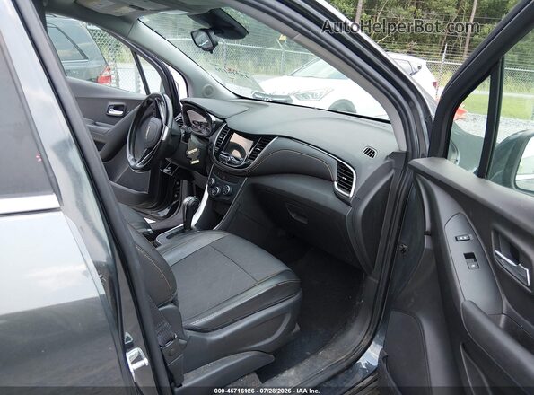 3GNCJPSB6JL199696 2018 CHEVROLET TRAX Gray Front interior view