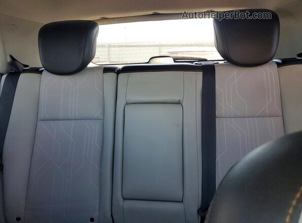 3GNCJPSB6JL258746 2018 CHEVROLET TRAX Gray უკანა სავარძლების ხედი
