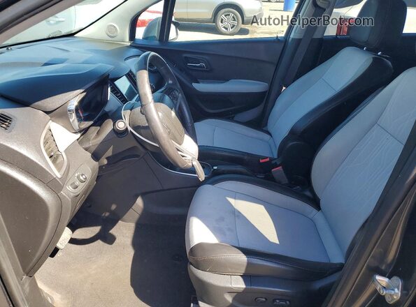 3GNCJPSB6JL258746 2018 CHEVROLET TRAX Gray წინა სალონის ხედი