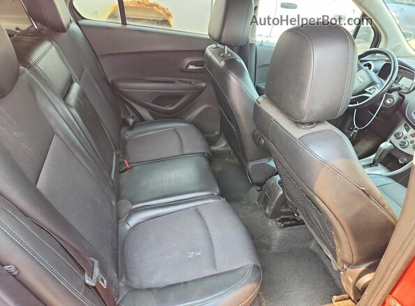 3GNCJPSB7GL215929 2016 CHEVROLET TRAX Orange Vista interior trasera