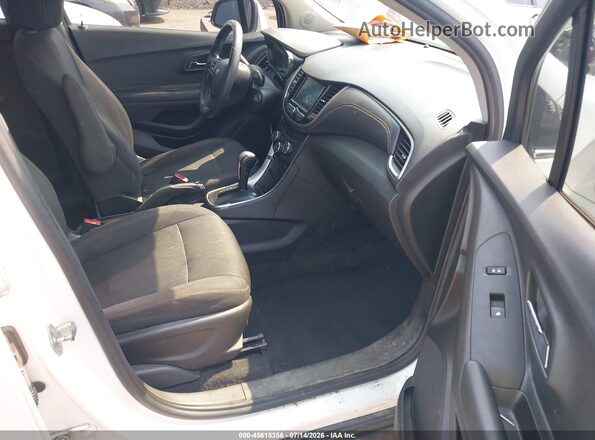 3GNCJPSB7LL214354 2020 CHEVROLET TRAX Белый Вид салона спереди