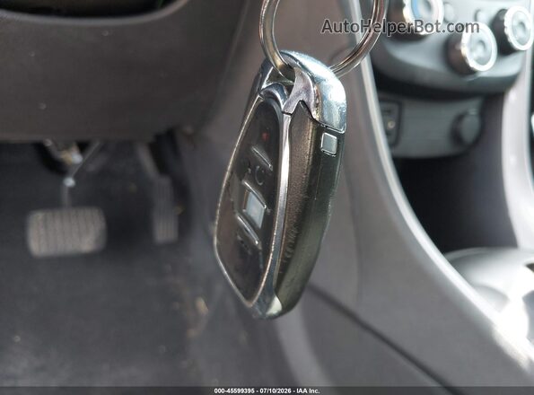 3GNCJPSB9LL250983 2020 CHEVROLET TRAX Red Widok deski rozdzielczej