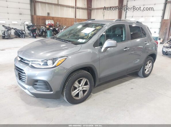 3GNCJPSB9LL276015 2020 CHEVROLET TRAX Gray წინა მარცხენა ხედი სამი მეოთხედიდან
